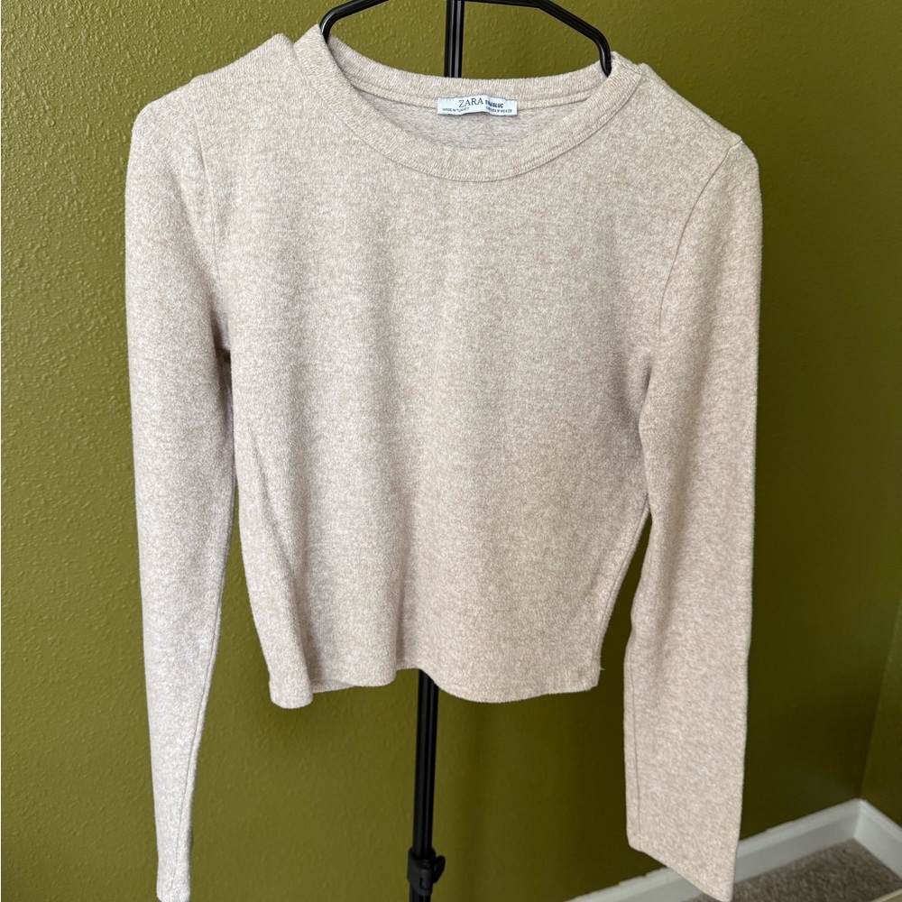 Zara Long Sleeve Knit Top size Medium